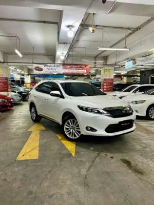 Jual bekas KM 78rb Toyota Harrier 2.0 Advance Premium 2014 Low KM bkn 2015,lokasi di Bekasi Kota