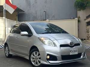 Jual bekas KM 81RBToyota Yaris TRD S Matic 2012,lokasi di Surabaya Kota