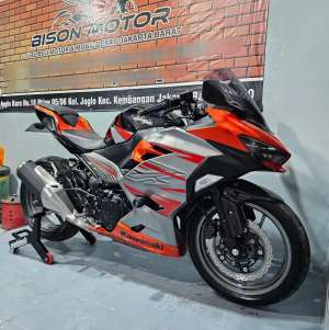 Jual bekas Km 8rb Seperti baru NEW NINJA 250 FI ABS SE MDP 2018 Pajak on 250fi,lokasi di Tangerang Kota