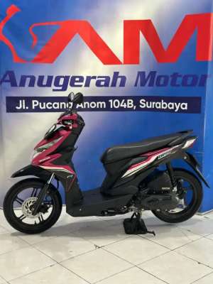 Jual bekas KM 8RIBU Honda Beat Eco Iss Magenta Hitam tahun 2017,lokasi di Surabaya Kota