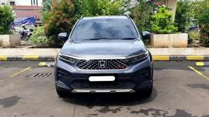 Jual bekas Km 9rb honda wrv rs cvt sensing 2024 abu pajak panjang,lokasi di Jakarta Selatan