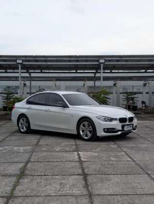 Jual bekas KM LOW 67RBBMW 320i 2.0 SPORT 2015 AT F30 MDL 20162017,lokasi di Jakarta Selatan