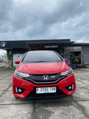 Jual bekas Km Low 70ribuan Record HONDA JAzz RS CVT 2015,lokasi di Jakarta Selatan