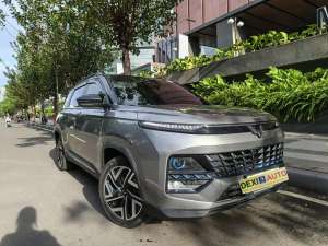 Jual bekas KM10000WULING ALMAZ RS HYBRID 2024 NIK 2023 ISTIMEWA KM RENDAH,lokasi di Jakarta Pusat