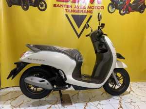 Jual bekas KM15RB HONDA NEW SCOOPY PRESTIGE KEYLES THN 2024 CASHCREDIT DP500RB,lokasi di Tangerang Kota