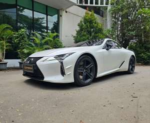 Jual bekas KM1rb Lexus LC500 2023 Edge Hakuji Edition low km lc 500,lokasi di Jakarta Selatan