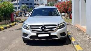 Jual bekas Km33rb mercedes benz mercy glc250 exclusive 2017 silver,lokasi di Jakarta Utara