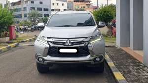 Jual bekas Km54rb mitsubishi pajero sport dakar 2019 silver sunroof,lokasi di Jakarta Utara