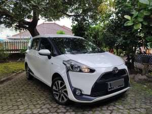 Jual bekas KM60RB SIENTA V 2017 tgn 1 pcd freed Innova Avanza brv,lokasi di Surabaya Kota
