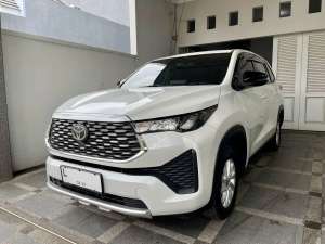 Jual bekas KM7rb innova zenix G CVT Bensin 2023 PMK 2024,lokasi di Surabaya Kota