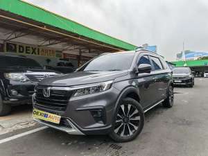 Jual bekas KM9000 HONDA BRV PRESTIGE SENSING2023 NIK 2022 ISTIMEWAKM RENDAH,lokasi di Jakarta Pusat