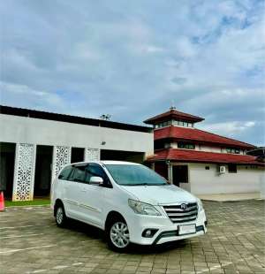 Jual bekas KM95RB- Toyota Kijang Innova 2.5 G Diesel 2014 NO PR Putih 2015 Solar,lokasi di Bandung Kota