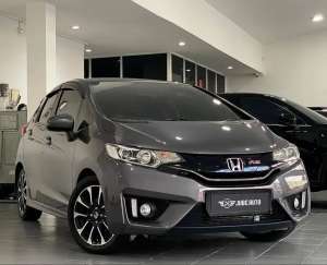 Jual bekas KONDISI TERAWAT HONDA JAZZ 1.5 RS CVT GK5 2016 FLOATING,lokasi di Jakarta Selatan