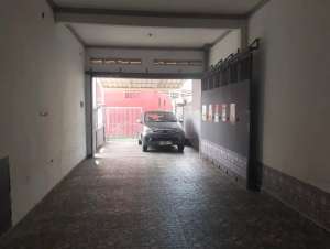 Kontrakan Disewakan Rumah 2 Lantai Garut Dekat Kerkof lokasi di Garut Kab., tersedia melalui melalui situs Olx