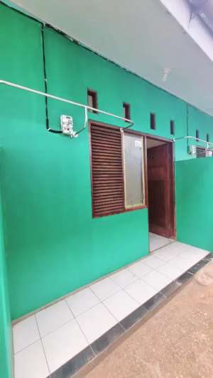 Kontrakan Petak Samping Tol Jatiwarna Disewakan lokasi di Bekasi Kota, tersedia melalui melalui situs Olx