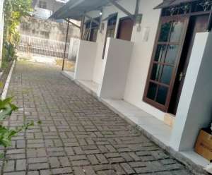 Kontrakan Petakan BULANAN STRATEGIS lokasi di Bekasi Kota, tersedia melalui melalui situs Olx