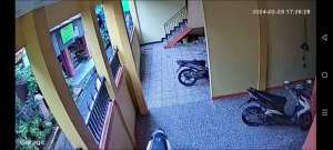 Kontrakan Utan Kayu Selatan lokasi di Jakarta Timur, tersedia melalui melalui situs Olx