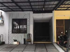 Kost Studento dijual cepat lokasi di Tangerang Selatan Kota, tersedia melalui melalui situs Olx