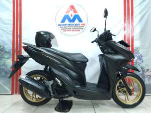 Jual bekas KREDIT DP 500 RBVARIO 15O TH 2021 SPECIAL EDITION VELG GOLD,lokasi di Jakarta Selatan