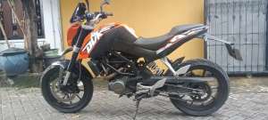 Jual bekas KTM Duke 200. Plat AD,lokasi di Karanganyar Kab.