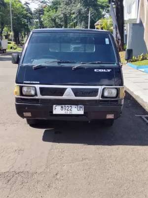 Jual bekas L300 PU 2008 PAJAK ON TANGAN PERTAMA DARU MINES PEMAKAIAN EX ANTAR SSU,lokasi di Bekasi Kota