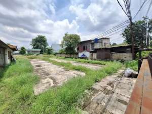 LAHAN DISEWAKAN DI JALAN RAYA LENTENG AGUNG lokasi di Jakarta Timur, tersedia melalui melalui situs Olx