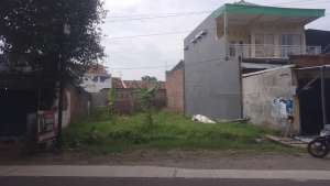 Lahan SHM 205m di Pinggir Jalan PamenangDepan Kantor Camat Ngasem, lokasi di Kediri  Kab., tersedia melalui melalui situs Olx
