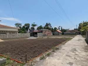 Lahan Strategis Dekat Pusat Aktivitas Masyarakat lokasi di Sleman Kab., tersedia melalui melalui situs Olx