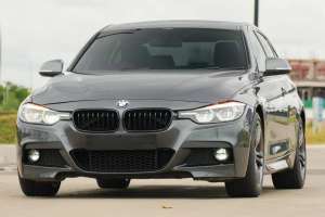 Jual bekas Laju ProMax BMW 330i Sport Shadow LCI 2019 Mineral 320i c300 c200 x1,lokasi di Jakarta Selatan