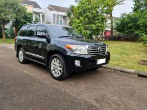 Jual bekas Land Cruiser VX 200 2013Diesel FULL ORIGINAL FULL OPTION,lokasi di Tangerang Kota
