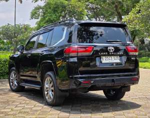 Jual bekas LAND CRUISER VXR 300 ATPM 2024 HITAM KM.26.RB ASLIVXR300VX-R,lokasi di Tangerang Selatan Kota