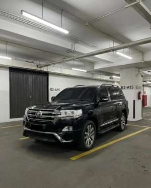 Jual bekas Land Cruiser Vxr200 Full Spec,lokasi di  ,Jakarta Pusat