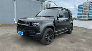 Jual bekas Land Rover Defender P110 2.0 SE 2020 Black Hitam 2021 2019 Dijual Bu,lokasi di Jakarta Utara