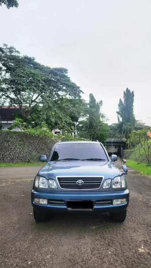 Jual bekas Landcruiser cygnus 4.7 2001,lokasi di Bogor Kota