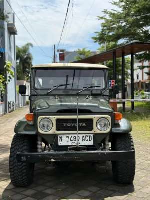 Jual bekas Landcruiser fj40 manual 1980 diesel,lokasi di Malang Kota