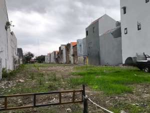 Langka Tanah Luas di Kebonsari. Dekat Gayungsari Dekat Ketintang Karah Surabaya lokasi di Surabaya Kota, tersedia melalui melalui situs Olx