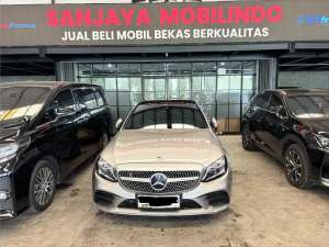 Last EditionMercedez Benz C300 AMG Line 2.0 AT 20202021 lokasi di Palembang Kota, tersedia melalui melalui situs Olx