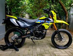 Jual bekas Lawa KLX 150 SM,lokasi di Tangerang Selatan Kota