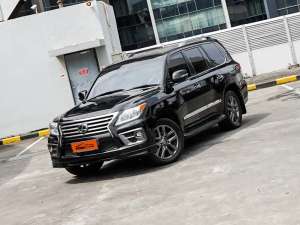 Jual bekas Lexus LX570 2014 Bensin,lokasi di Tangerang Kota