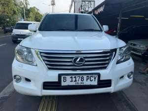 Jual bekas Lexus LX570 th 2008 AT km 70rb Service record,lokasi di Jakarta Selatan