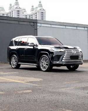 Jual bekas LEXUS LX600 LUXURY VIP 4 SEAT 2023BLACK ON BROWN,lokasi di Jakarta Selatan