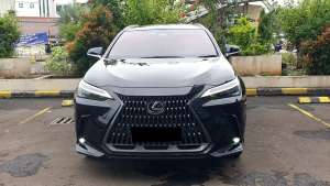 Jual bekas Lexus NX250 NX 250 Luxury AT Hitam NIK 2023 Like New Low Km Record,lokasi di Jakarta Selatan