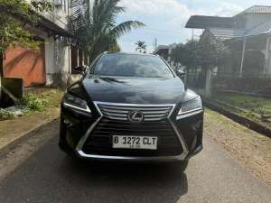 Jual bekas lexusrx 200 2016 pakai 2017..tangan pertama dari baru km 40 rb,lokasi di Banjarbaru Kota