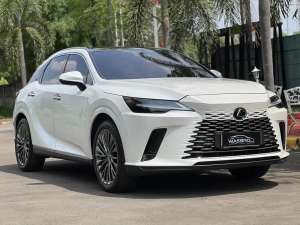 Jual bekas Lexus RX350h 2023 20rb KM tangan pertama no minus like new,lokasi di Jakarta Barat