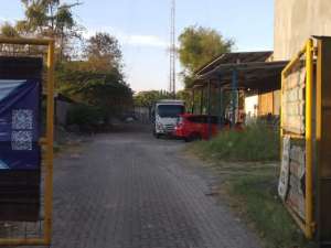 Lidah Kulon lokasi di Surabaya Kota, tersedia melalui melalui situs Olx