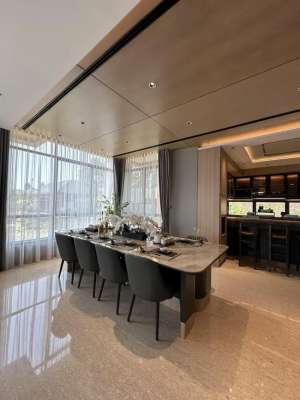 Lokasi Prime Rumah Hierra 3 Lantai Selangkah Pintu Tol dan Stasiun di lokasi di Tangerang Selatan Kota, tersedia melalui melalui situs Olx