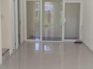 Lokasi Strategis Rumah Hitung Tanah Babatan Pantai lokasi di Surabaya Kota, tersedia melalui melalui situs Olx