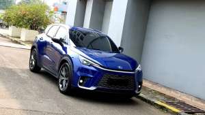 Jual bekas LOW KM 14RBLexus LBX Luxury 1.5 Hybrid HEV AT20242025,lokasi di Jakarta Barat