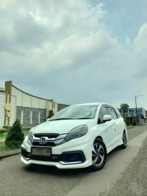 Jual bekas LOW KM 90RBAN TDP 14 JT. MOBILIO RS MATIC 2015. ONE HANDTERAWAT,lokasi di Bandung Kota