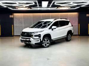 Jual bekas Low km Facelift Mitsubishi Xpander Cross Tahun 2022,lokasi di Jakarta Barat